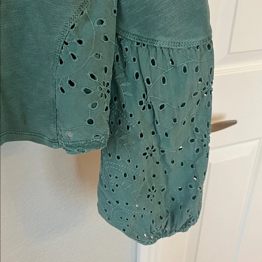 Anthropologie Pilcro Embroidered Eyelet Pullover Top NWT XS